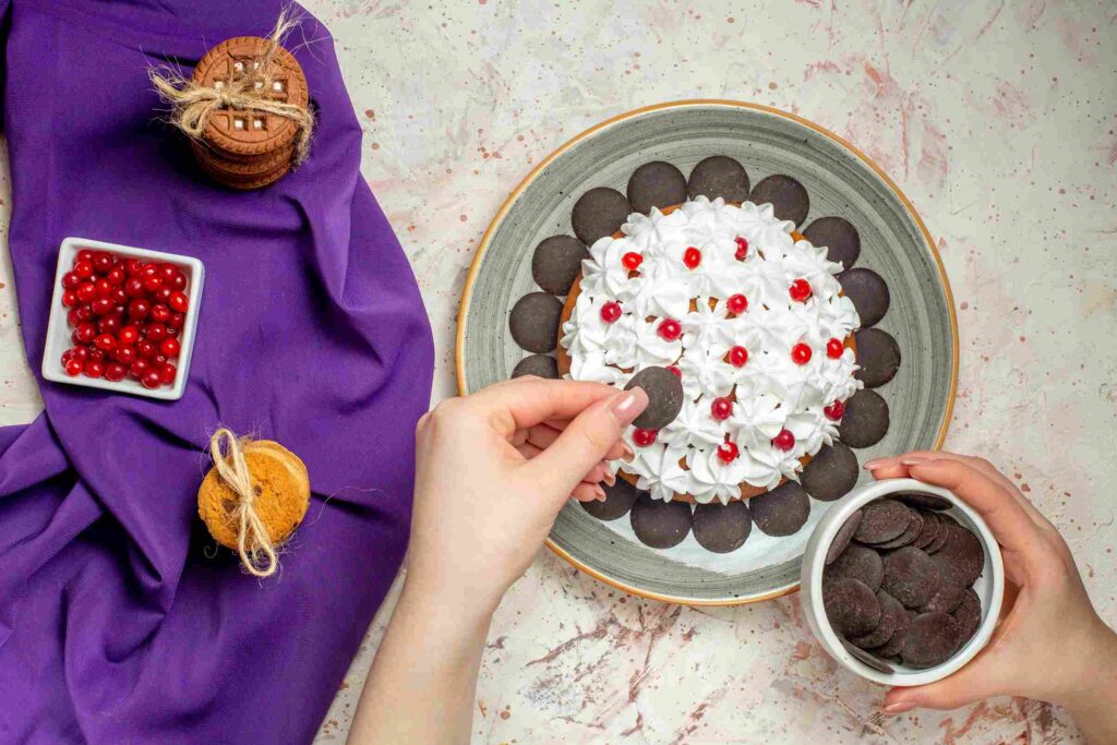 : Decorate the Dessert